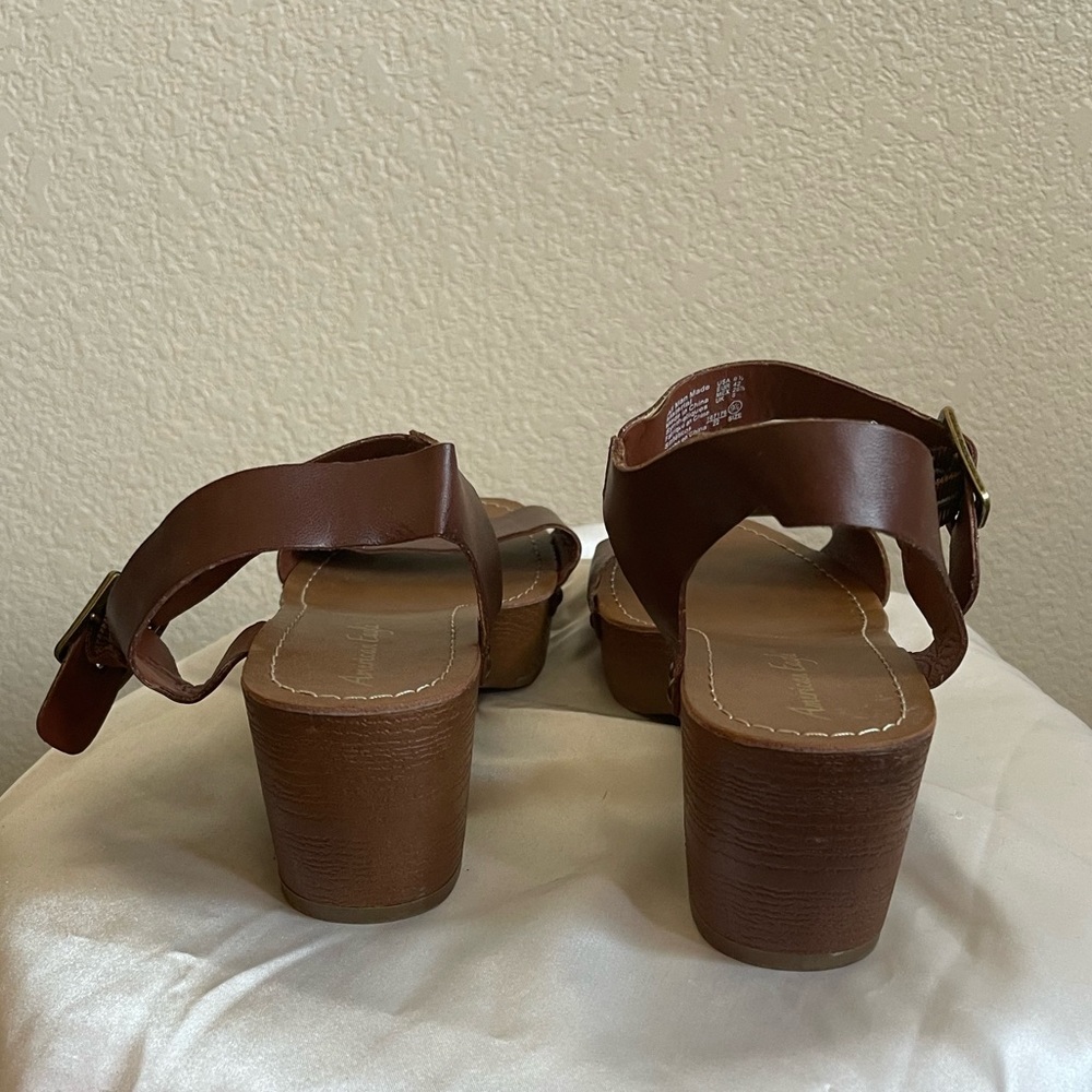 American Eagle Payless NWOT size 9.5 brown sandals - Picture 4 of 8